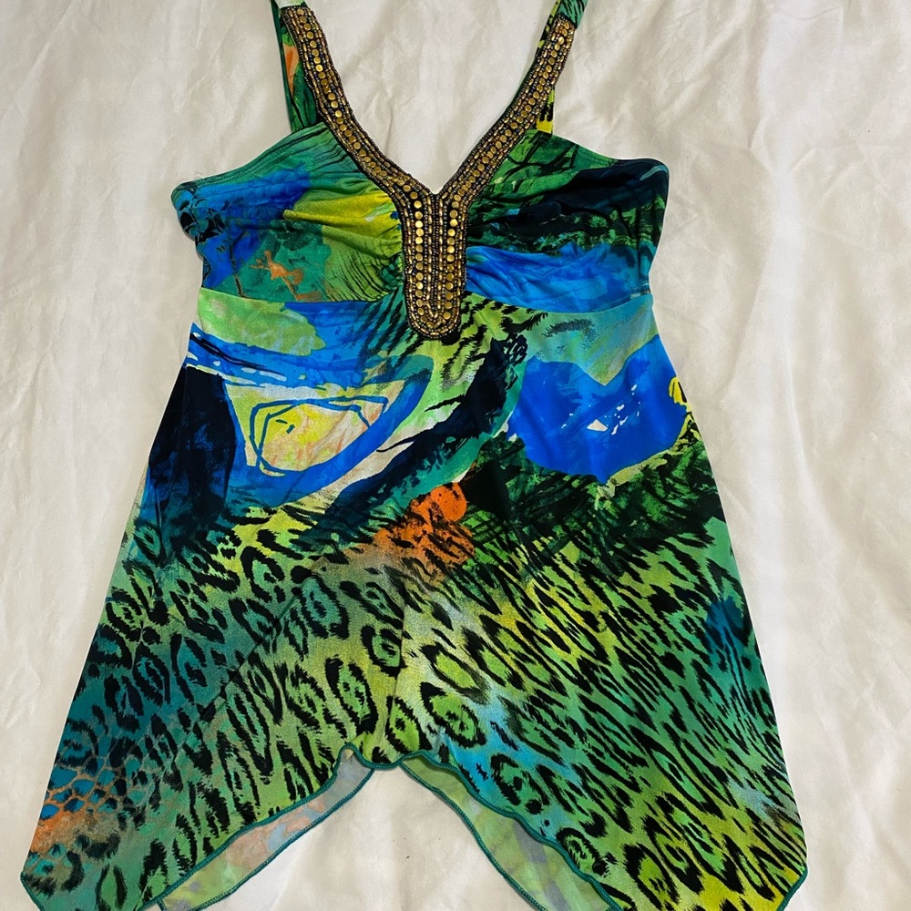 Beautiful pattern Venus tank top with bejeweled front, size small